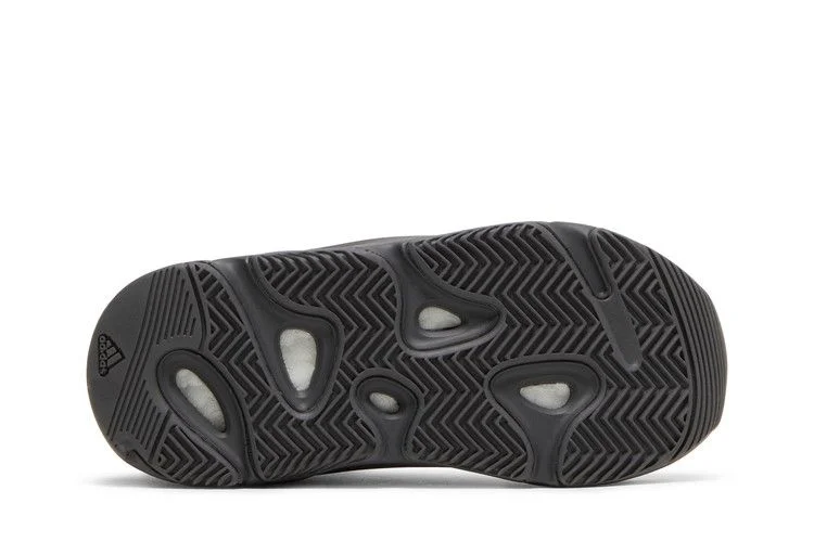 Кроссовки adidas Yeezy Boost 700 MNVN I 'Geode'
