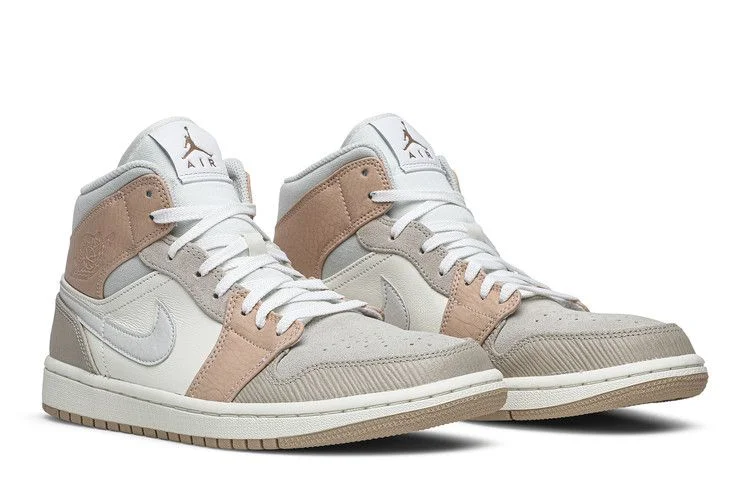 Krossovki-Air-Jordan-1-Mid-Milan-7