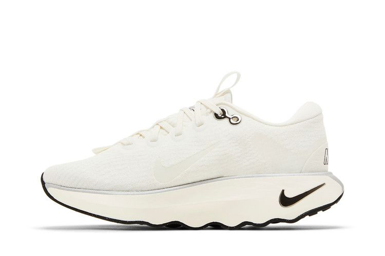 Кроссовки Nike Wmns Motiva 'Summit White Black'