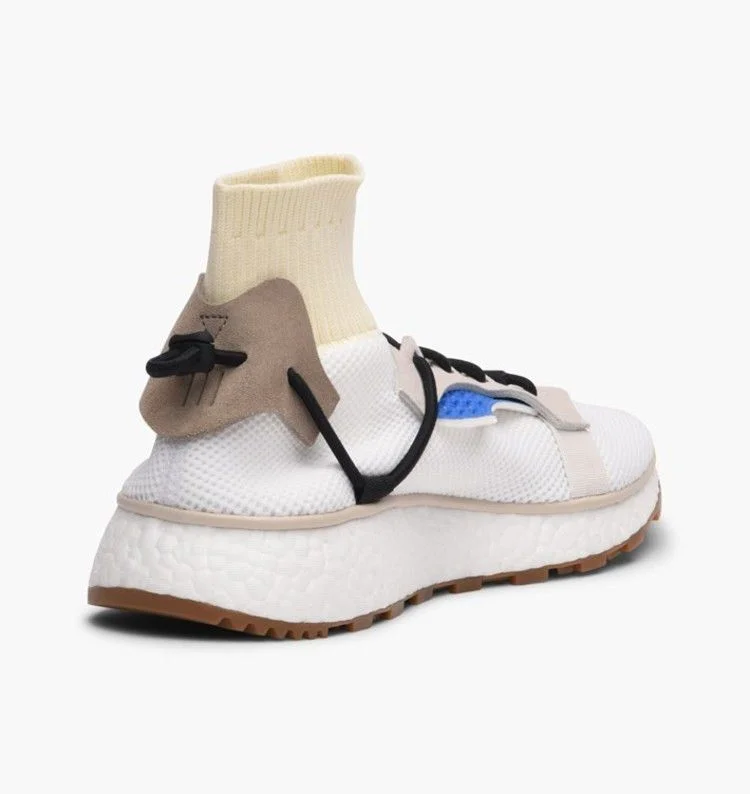 Krossovki-Alexander-Wang-x-adidas-AW-Run-White-3