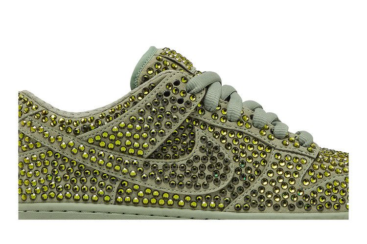 cactus-plant-flea-market-x-swarovski-x-dunk-low-spiral-sage-cz2670-300_01