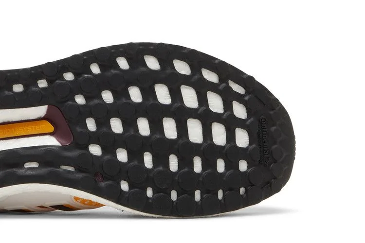 Krossovki-NCAA-x-adidas-UltraBoost-1.0-Arizona-State-Sun-Devils-4