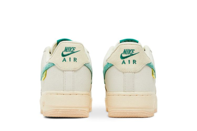 Кроссовки Nike Air Force 1 '07 LV8 'Test of Time'