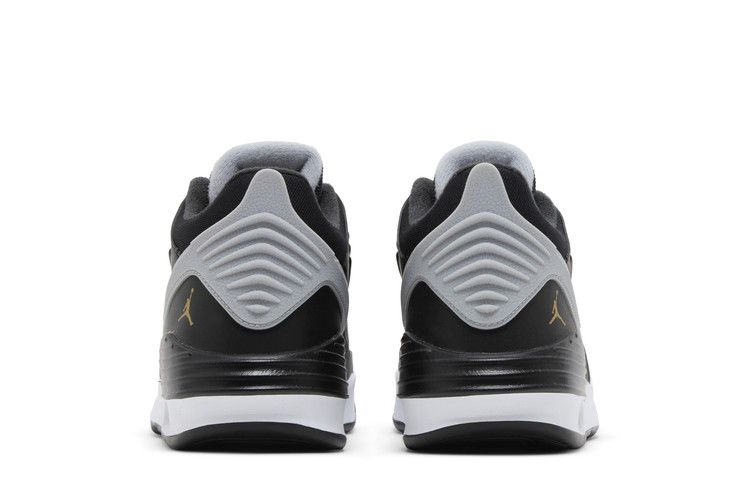 Кроссовки Air Jordan Max Aura 5 'Black Metallic Gold'