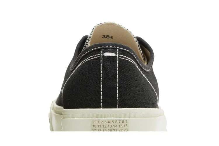 Кроссовки Maison Margiela Wmns Tabi Low 'Black White'