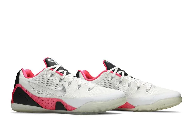 Krossovki-Nike-Kobe-9-EM-Moonwalker-iD-7