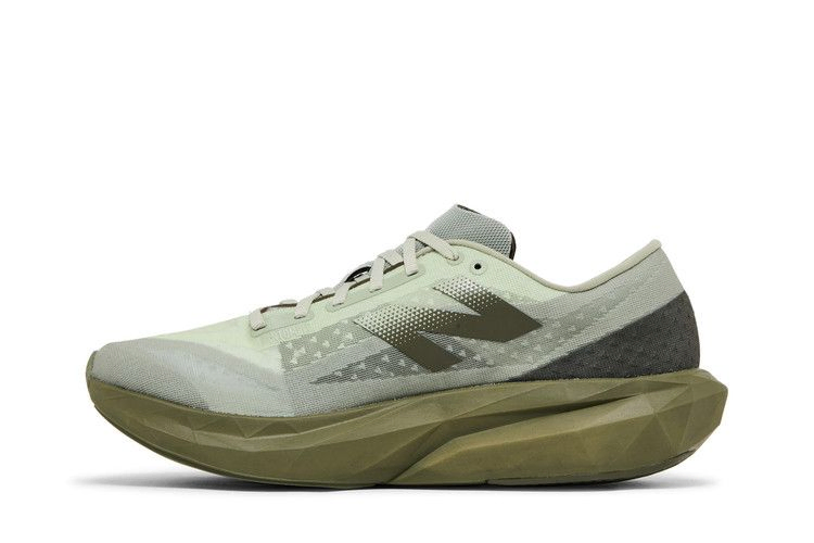 Кроссовки New Balance FuelCell Rebel v4 'Olivine Dark Camo'