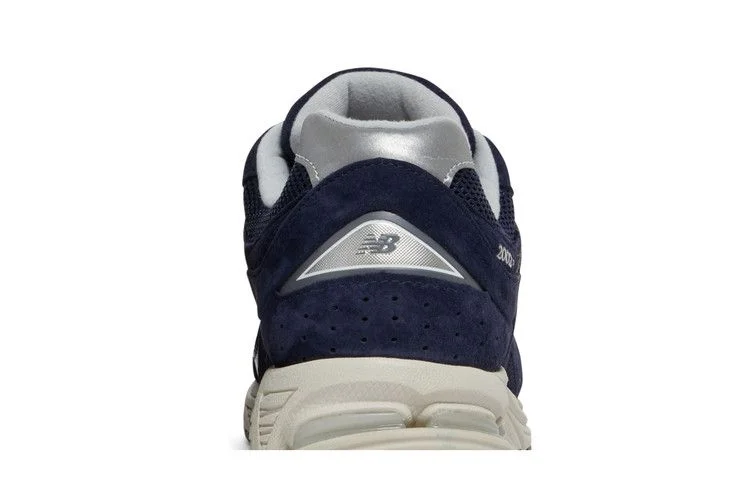 Кроссовки New Balance 2002 'Pigment'
