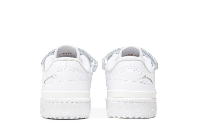wmns-forum-low-white-rose-gold-metallic-hq7105_05