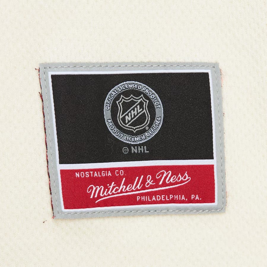Mitchell-Ness-Cream-Chicago-Blackhawks-Sswagger-Thermal-Long-Sleeve-T-Shirt-3