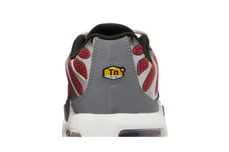 air-max-plus-gs-team-red-cool-grey-cd0609-602_06