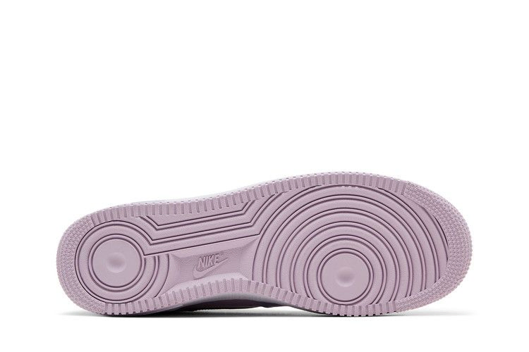 Кроссовки Nike Air Force 1 '07 LV8 'Hydrangeas Patent'
