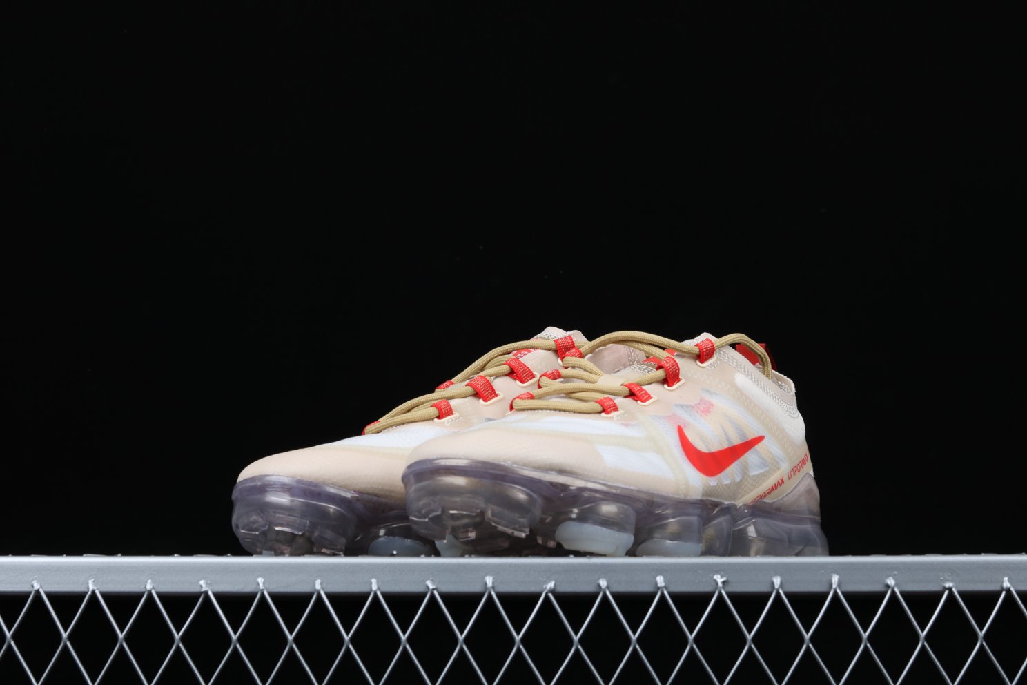 Wmns-Air-VaporMax-2019-Chinese-New-Year-4