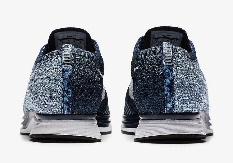 Krossovki-Nike-Flyknit-Racer-Blue-Tint-2