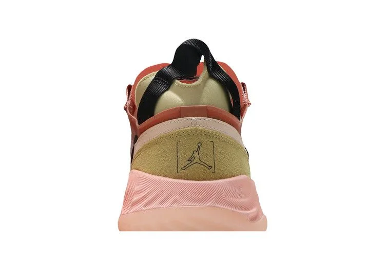 Krossovki-Air-Jordan-Delta-Breathe-Terra-Blush-6