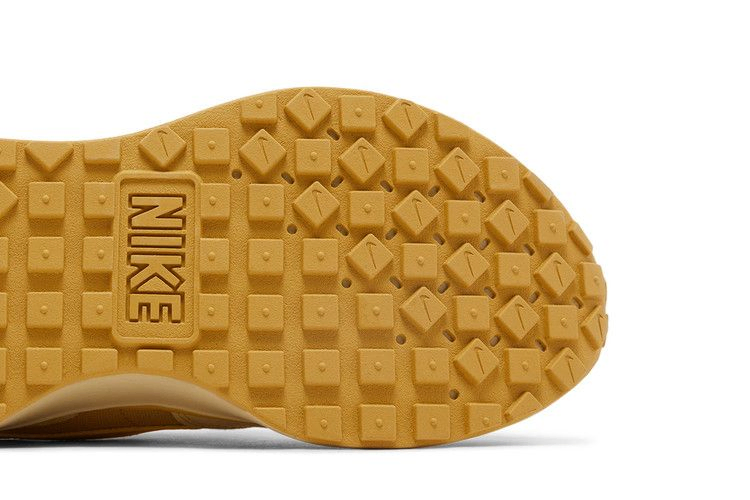 Кроссовки Nike Wmns Phoenix Waffle 'Wheat Gold'