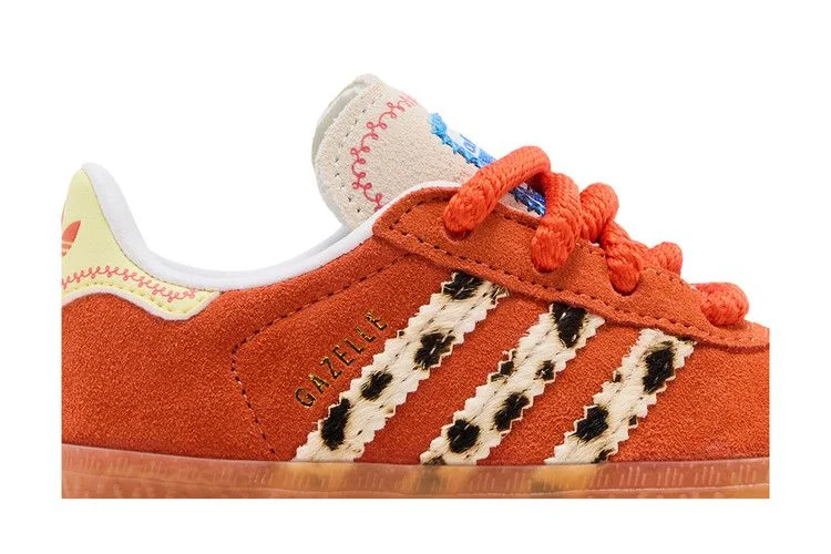 Кроссовки Toy Story x adidas Gazelle Comfort Closure EL I 'Jessie'