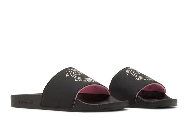andre-saraiva-x-adilette-slide-the-world-needs-love-gz2201_07