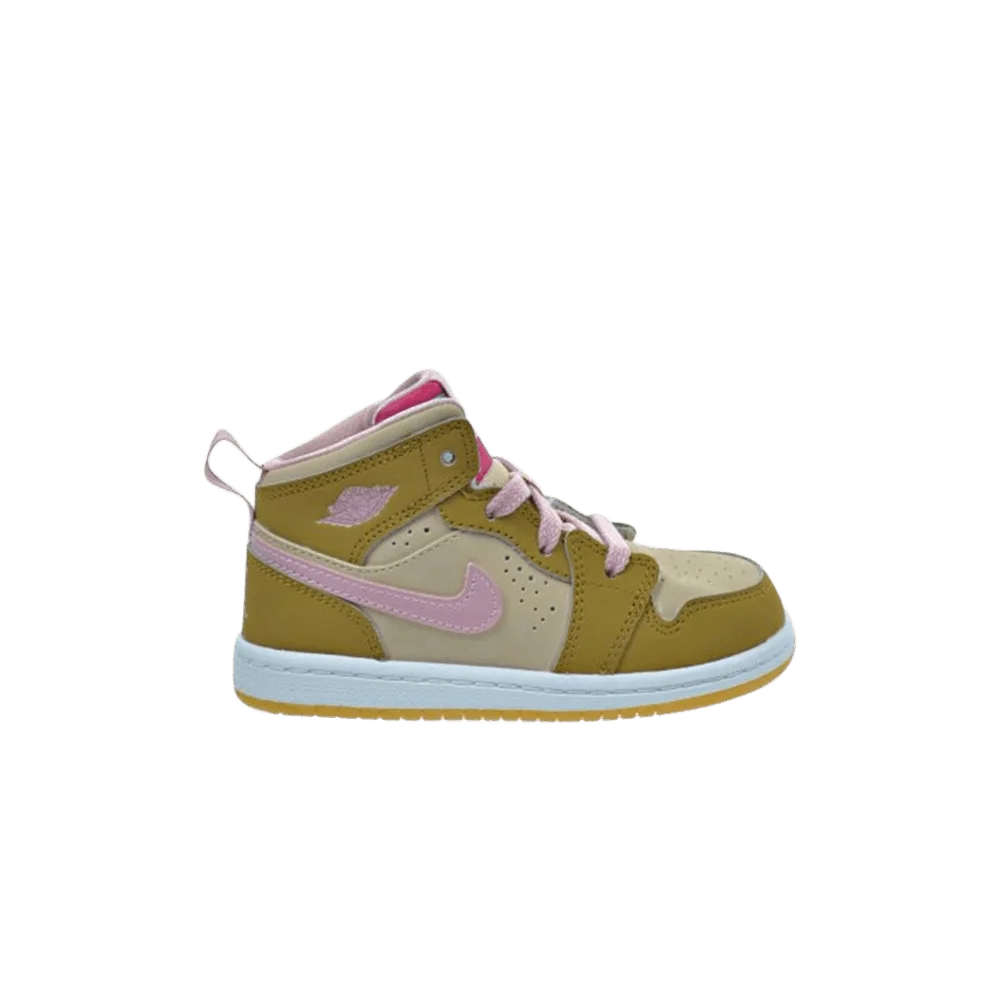 Krossovki-Air-Jordan-1-Mid-GT-Lola-Bunny