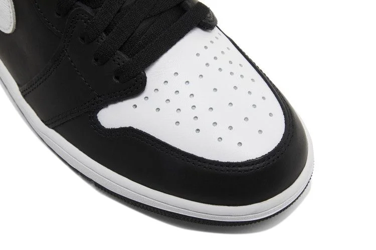 Krossovki-Air-Jordan-1-Retro-High-OG-Black-White-2.0-9