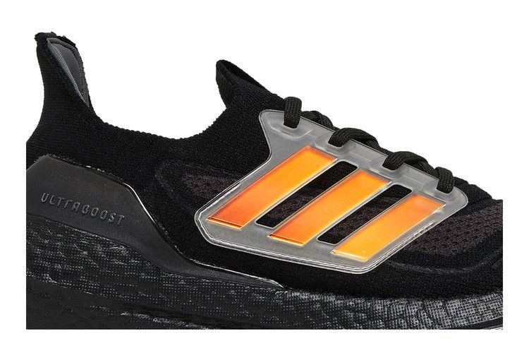Кроссовки adidas UltraBoost 21 'Black Iridescent'