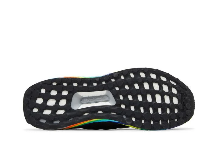 Кроссовки adidas UltraBoost 5.0 DNA 'Pride'