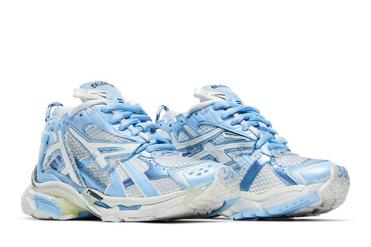balenciaga-wmns-runner-sneaker-light-blue-677402-w3rb2-9744_07