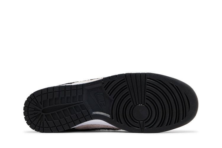 dunk-low-se-suede-panda-ib2990-100_03