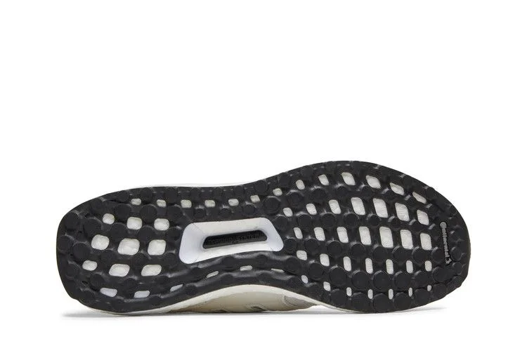 Krossovki-Adidas-Wmns-UltraBoost-5.0-DNA-Triple-White-3