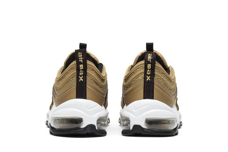 wmns-air-max-97-og-qs-metallic-gold-885691-700-c4550efe-ddb5-4250-9398-57a739d96d4a_05