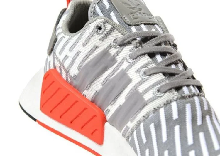 Krossovki-Adidas-NMD_R2-JD-Sports-2