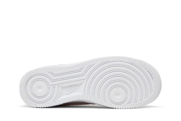 Кроссовки Nike Wmns Air Force 1 '07 Essential 'Platinum Violet'