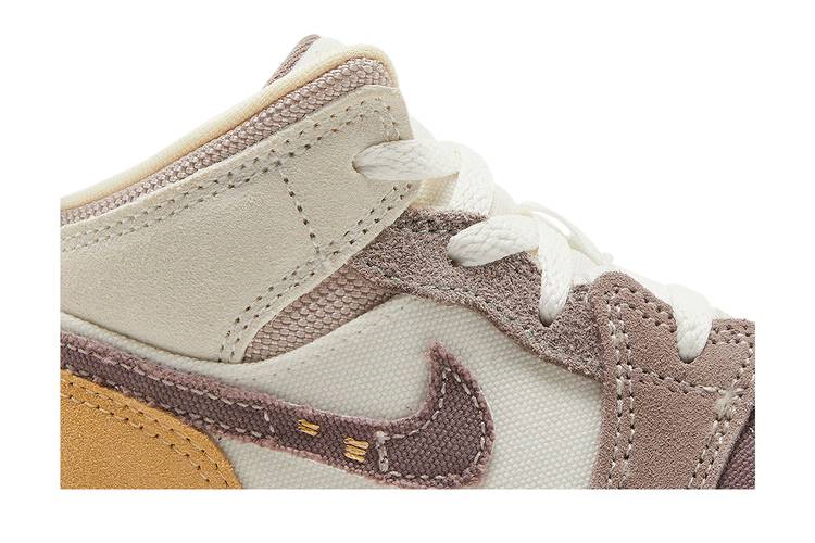 air-jordan-1-mid-se-craft-td-inside-out-taupe-haze-dz4467-102_01
