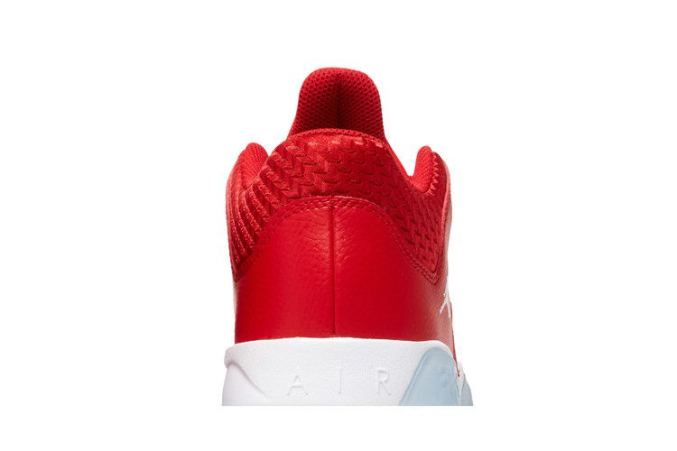 Кроссовки Air Jordan Max Aura 3 GS 'University Red'