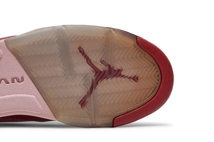 Krossovki-Air-Jordan-5-Retro-GG-Valentines-Day-4