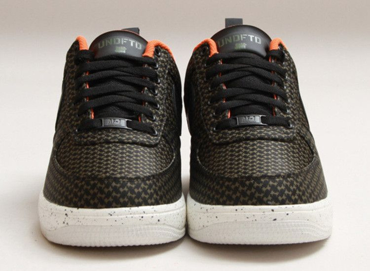lunar-force1-undftd-sp-undftd-652805-003_01