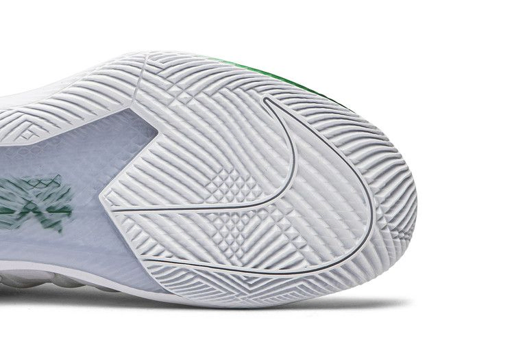 kyrie-irving-x-nick-kyrgios-x-air-zoom-vapor-x-clover-bq5952-101_04
