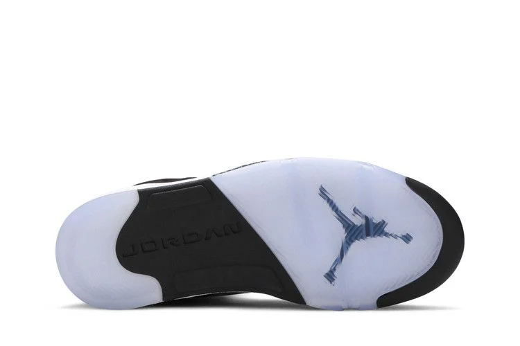 Krossovki-Air-Jordan-5-Retro-Oreo-2021-3