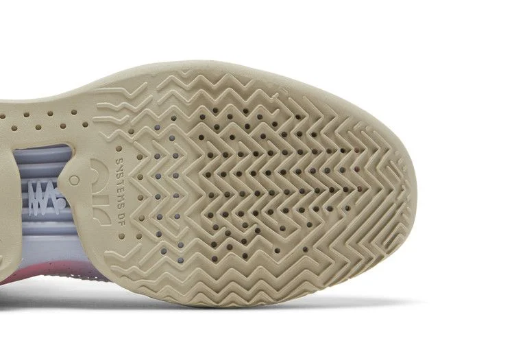 Krossovki-Nike-Air-Zoom-GT-Jump-Easter-4