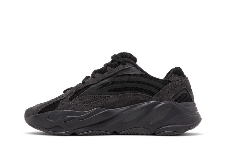 Кроссовки adidas Yeezy Boost 700 V2 'Vanta'