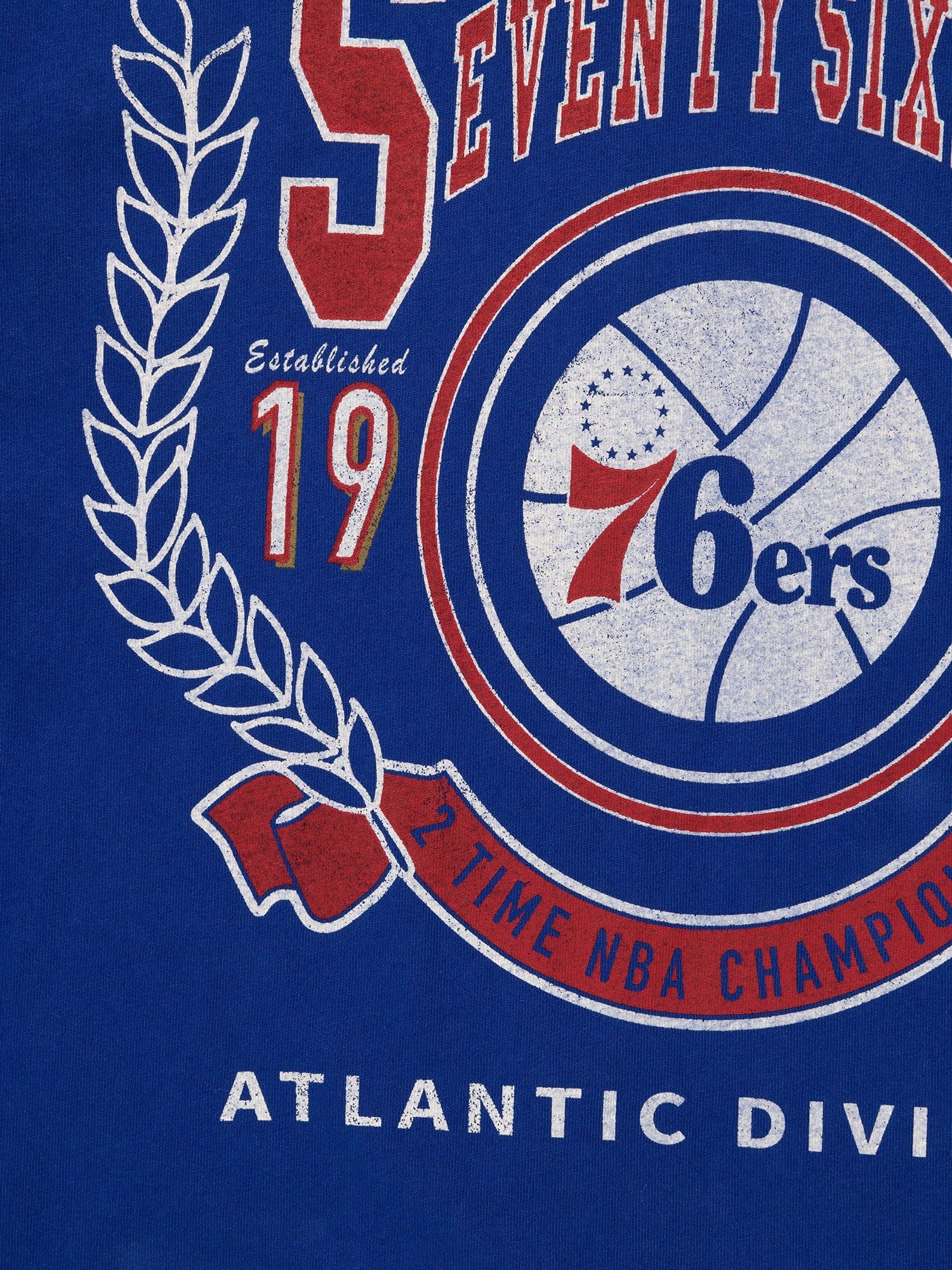 Футболка Mitchell & Ness Philadelphia 76ers Vintage Arch T-Shirt