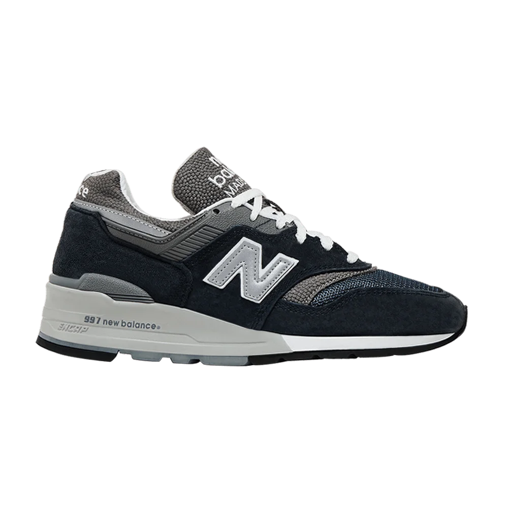 Krossovki-New-Balance-997-Navy-White