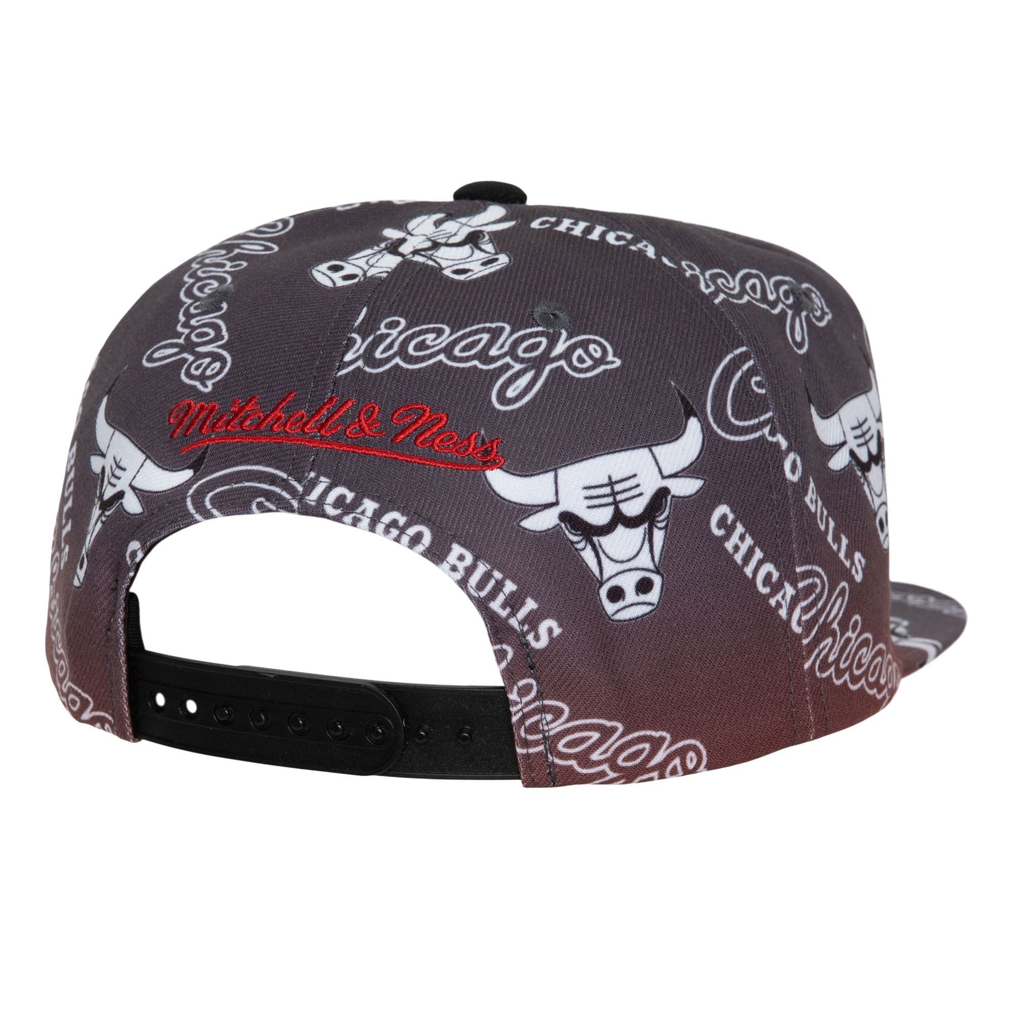Бейсболка Mitchell & Ness Destination Leisure Deadstock Chicago Bulls Hat