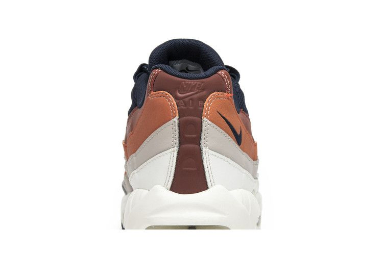 air-max-95-essential-desert-sand-749766-108_06