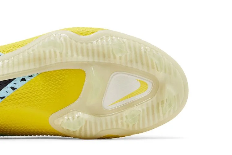 Krossovki-Nike-Phantom-GT2-Elite-FG-Lucent-Pack-4