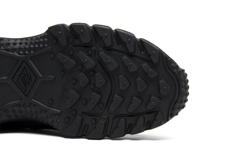 Кроссовки Supreme x Nike Air Humara 17 'Black'