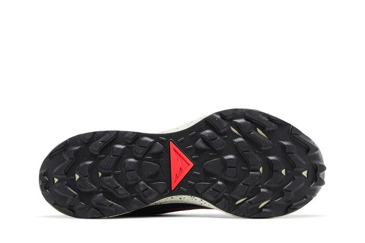 pegasus-trail-3-gore-tex-obsidian-siren-red-dc8793-401_03