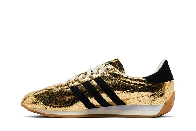 Krossovki-adidas-Wmns-Country-OG-Gold-Metallic-Black-2