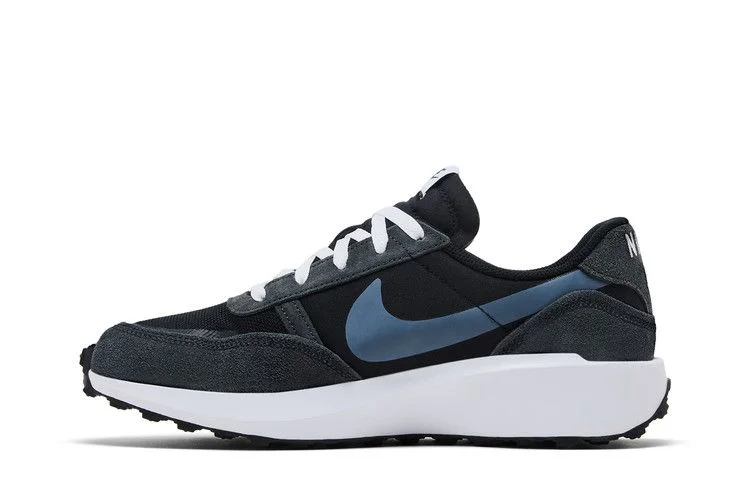 Krossovki-Nike-Waffle-Debut-Black-Off-Noir-2