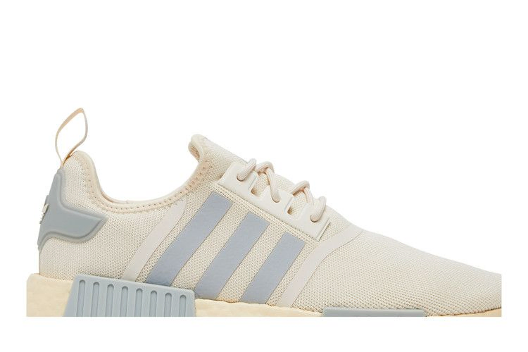 Кроссовки Adidas NMD_R1 Primeblue 'Wonder White Gum'